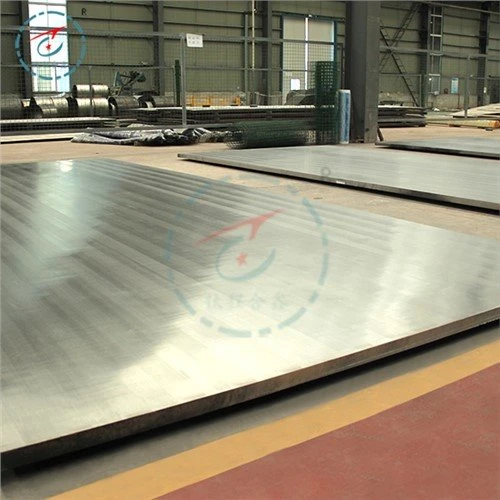 Plaque d'acier composite au tantale